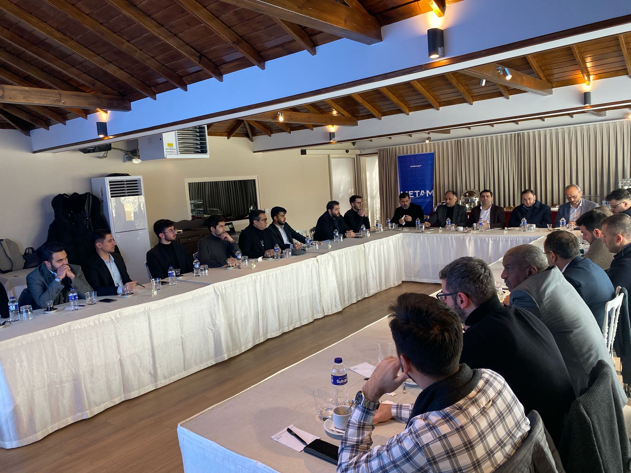 Milletlerarası Eğitim, Teknoloji ve ARGE Merkezi – METAM olarak Uluslararası Teknoloji Girişimcileri toplantısını çeşitli ülkelerden mühendis derneklerinin katılımıyla gerçekleştirildik.