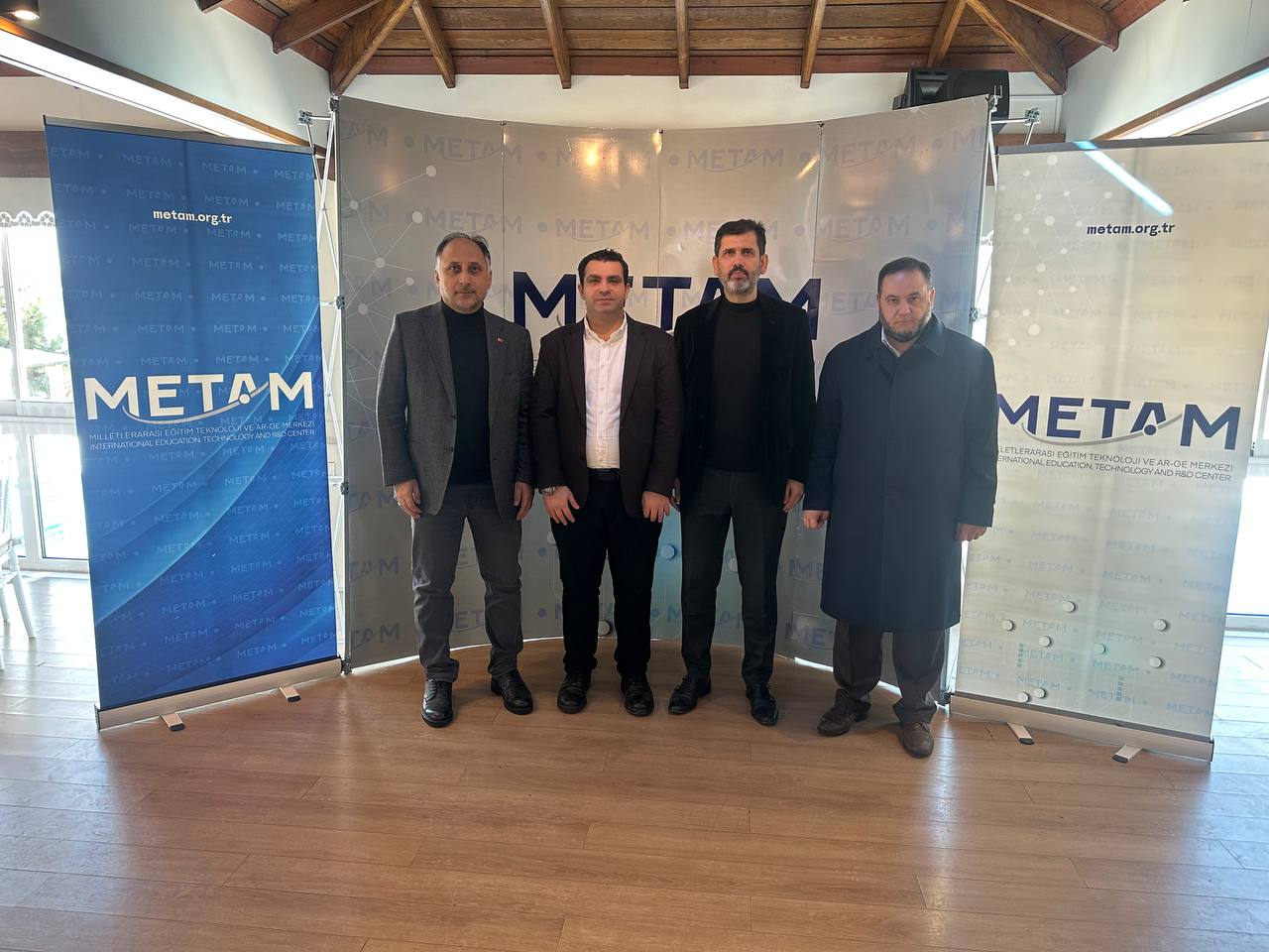 Milletlerarası Eğitim, Teknoloji ve ARGE Merkezi – METAM olarak Uluslararası Teknoloji Girişimcileri toplantısını çeşitli ülkelerden mühendis derneklerinin katılımıyla gerçekleştirildik.