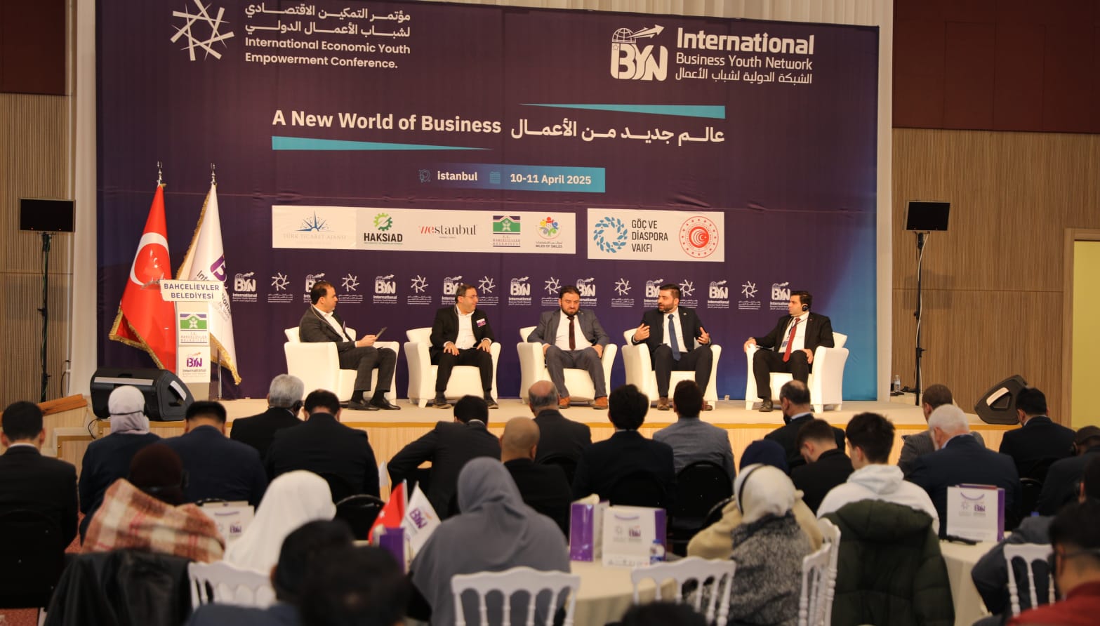Uluslararası Girişimciler Konferansı 400 girişimcinin 50’den fazla ülkeden katılımıyla İstanbul’da düzenlendi.