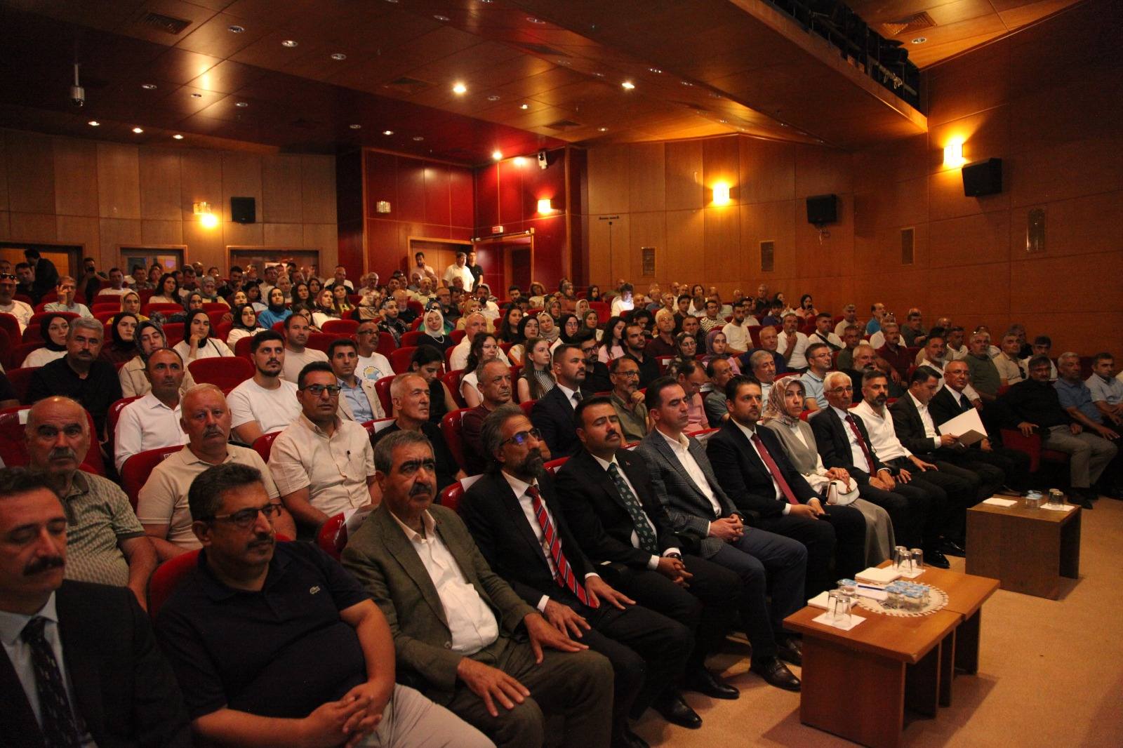 “Ahlat Bölgesi Yatırım, İstihdam ve İnovatif İş Geliştirme Çalıştayı Değerlendirme Toplantısı” Gerçekleştirildi.